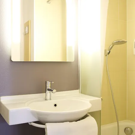 Montpellier 2 Otel Saint-Jean-de-Védas